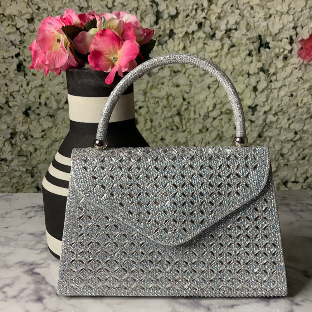 🆕 NWOT Silver Rhinestone Evening Handbag